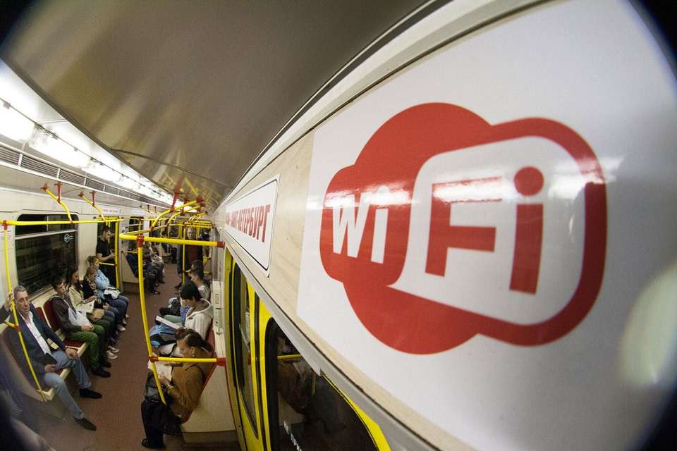 Wi-Fi в метро: як це працює і як підключитися до інтернету [Посібник]