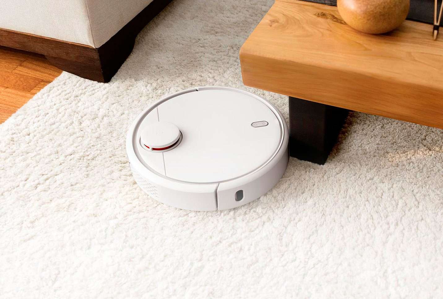 Пилосос Xiaomi MI Robot Vacuum – розумний і всюдисущий робот-прибиральник [Огляд]