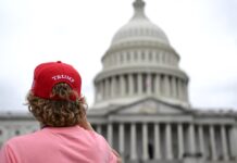 Розкол справа: всередині та за межами війни за спадщину