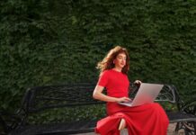 Ноутбуки Snapdragon: подарунок, який продовжують дарувати