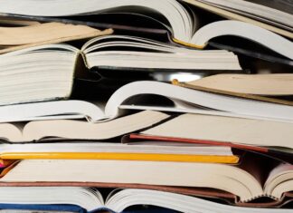 Romanzo horror ritirato dopo sospetti su testi generati dall’intelligenza artificiale