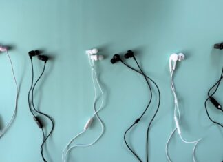 The Return of the Wire: Earbud Berkabel Terbaik untuk Dibeli pada tahun 2026