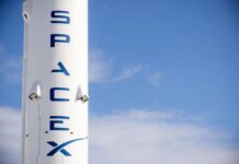 SpaceX делает ставку на ИИ и Марс: IPO с оценкой в триллион долларов